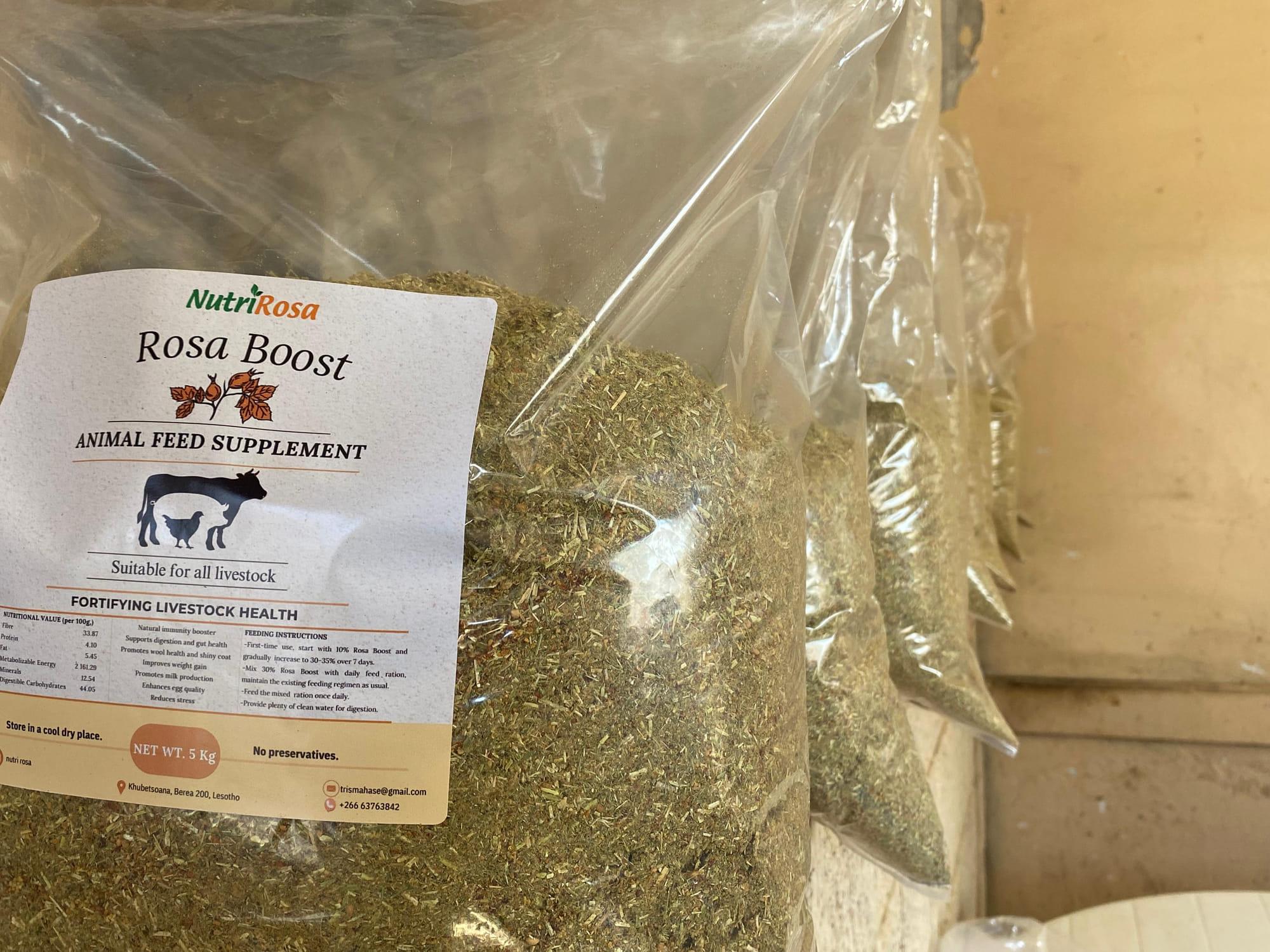Nutri Rosa Rosa Boost feed supplement packaging in field setting